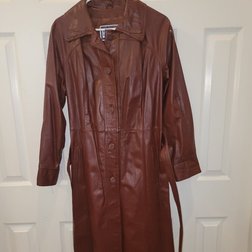 Suburban Heritage Brown/Red Genuine Leather Jacket. Size 14